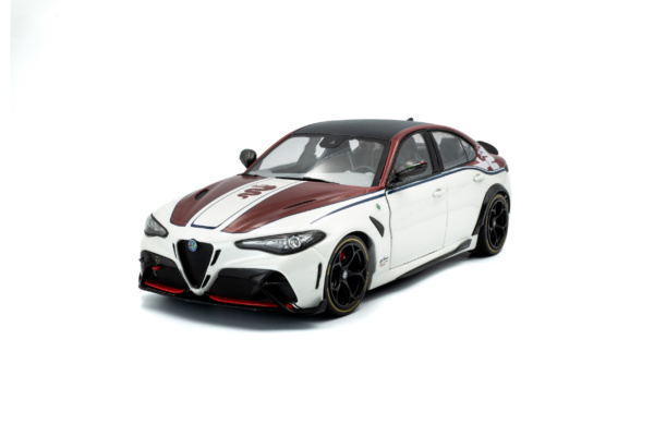 Alfa Romeo Giulia GTA-M Bianco i Rosso - 2023