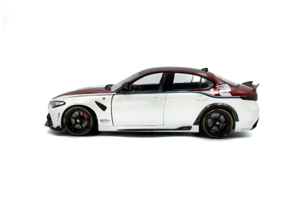Alfa Romeo Giulia GTA-M Bianco i Rosso - 2023